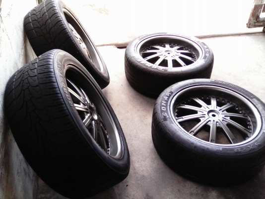 ขอบ20นิ้ว6รู พร้อมยาง สวยๆ 4 ล้อ ราคา 9900 บาท ขอบ20นิ้ว6รู พร้อมยาง สวยๆ 4 ล้อ ราคา 9900 บาท