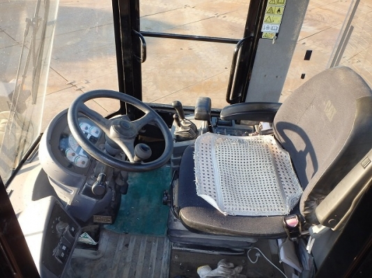 CAT 928G สภาพสวยกริ๊ป ใช้งานแค่ 4 พันกว่าชั่วโมง จากญี่ปุ่น ถึงไทยแล้วครับ