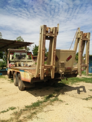 ขาย10ล้อฮีโน่f17สองเพลาเทลเลอร์บรรทุกรถเกี่ยวข้าว ขาย10ล้อฮีโน่f17สองเพลาเทลเลอร์บรรทุกรถเกี่ยวข้าว