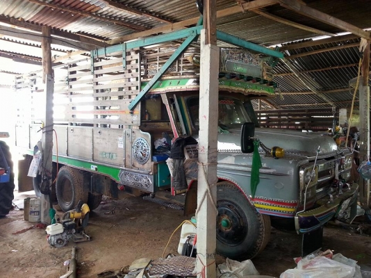 ขายรถ10ล้อ 2เพลาใหญ่ FUSO สโลเกียร์กลาง เครื่อง175แรง สภาพพร้อมใช้งาน เอกสารพร้อมโอน ราคา280,000 สนใจโทร 090-8588220คุณนะ 093-3258446คุณบิว หรือเข้าดูสินค้าอื่นๆได้ที่ www.narong2truck.com หรือ www.truck.in.th/498 หรือเพจFacebook ณรงค์ ซื้อขายรถมือสอง (เว