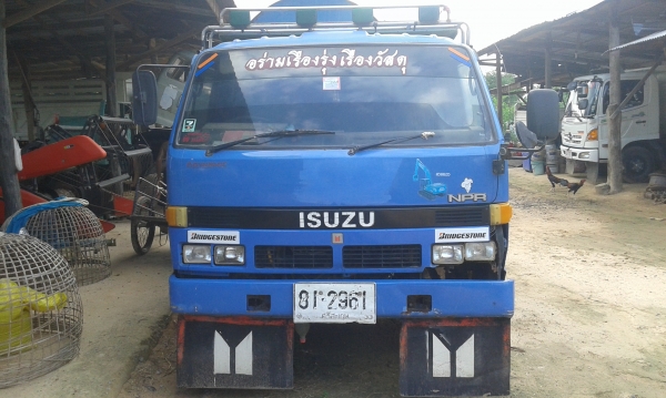 ขายรถหกล้อสภาพดี ไม่เคยมีอุบัติเหตุ