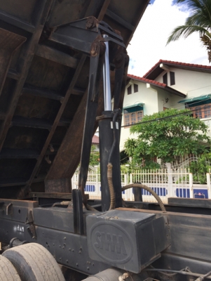 ขาย DECA 360 ปลายปี 55 ( 10 ธันวาคม 55 ) ดั้มสามมิตรแท้ สั่งต่อพิเศษจากสามมิตร กระบอก 20 ตัน ลูกพ่วงยาว 7 เมตร