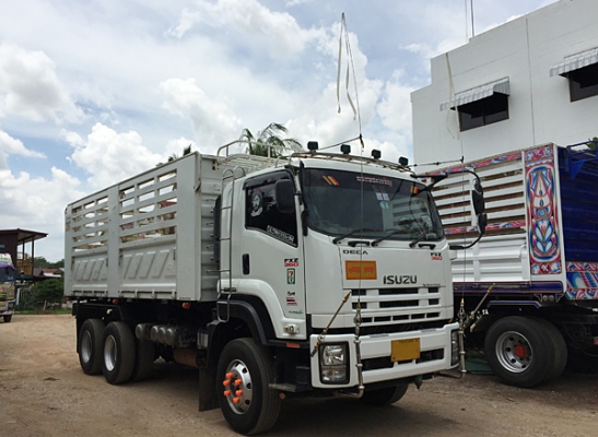 ขาย DECA 360 ปลายปี 55 ( 10 ธันวาคม 55 ) ดั้มสามมิตรแท้ สั่งต่อพิเศษจากสามมิตร กระบอก 20 ตัน ลูกพ่วงยาว 7 เมตร