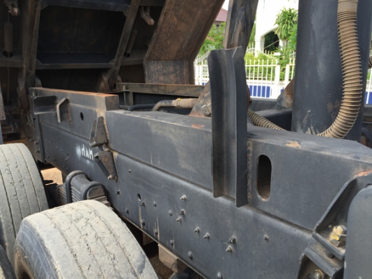 ขาย DECA 360 ปลายปี 55 ( 10 ธันวาคม 55 ) ดั้มสามมิตรแท้ สั่งต่อพิเศษจากสามมิตร กระบอก 20 ตัน ลูกพ่วงยาว 7 เมตร