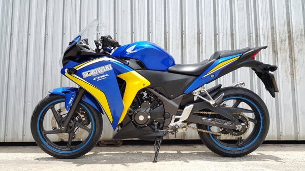 CBR250 limited MORIWAKI มี 100 คันในไทย คันนี้คือเพชรเม็ดงามจริงๆ CBR250 limited MORIWAKI มี 100 คันในไทย คันนี้คือเพชรเม็ดงามจริงๆ