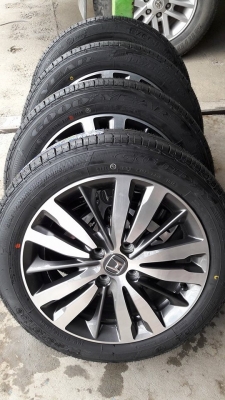 ขายล้อแม็กป้ายแดง jazz gk 16" ยางใหม่ปี16 สนใจติดต่อ ตาเล็ก ล้อและยางครับ 081-3747940