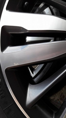 ขายล้อแม็กป้ายแดง jazz gk 16" ยางใหม่ปี16 สนใจติดต่อ ตาเล็ก ล้อและยางครับ 081-3747940