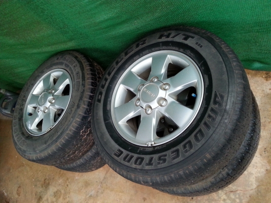 ขายยางรถยนต์พร้อมล้อแมค สภาพดี ขอบ 16 ขายยางรถยนต์พร้อมล้อแมค สภาพดี ขอบ 16
