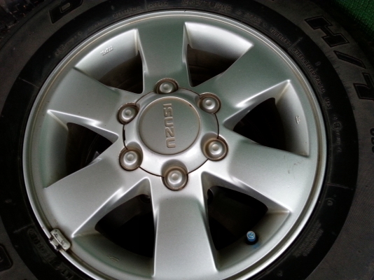 ขายยางรถยนต์พร้อมล้อแมค สภาพดี ขอบ 16 ขายยางรถยนต์พร้อมล้อแมค สภาพดี ขอบ 16