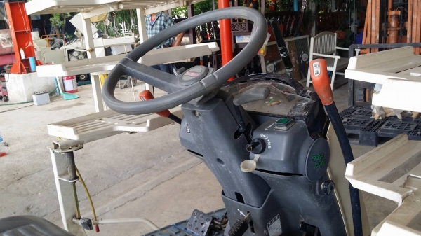 รถดำนานั่งขับ ISEKI  รุ่น PA500D-W เก่าญี่ปุ่น  ดำนา 5 แถว สภาพสวย