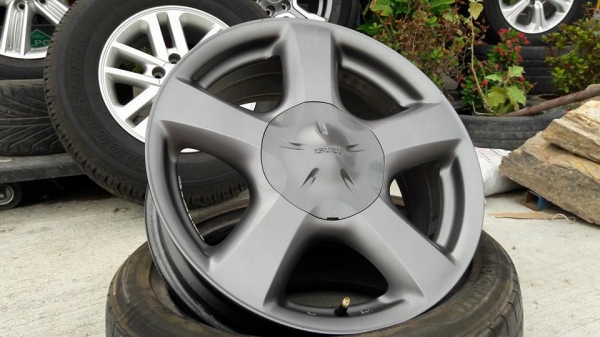 ขายล้อแม็กd-max 17" สีรมดำ สนใจติดต่อ ตาเล็ก ล้อและยางครับ 081-3747940 ขายล้อแม็กd-max 17" สีรมดำ สนใจติดต่อ ตาเล็ก ล้อและยางครับ 081-3747940