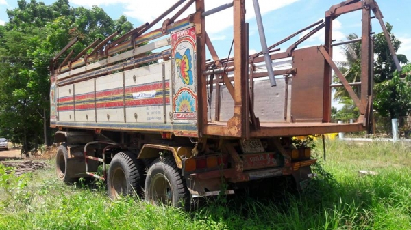 ขายรถพ่วงแม่ลูก ดั้ม320ปี47 รถสวยสภาพดี กระบะดั้มมิเนียม สภาพพร้อมใช้งาน เอกสารพร้อมโอน ราคา1,850,000 สนใจโทร 090-8588220คุณนะ 093-3258446คุณบิว หรือเข้าดูสินค้าอื่นๆได้ที่ www.narong2truck.com หรือ www.truck.in.th/498 หรือเพจFacebook ณรงค์ ซื้อขายรถมือสอ