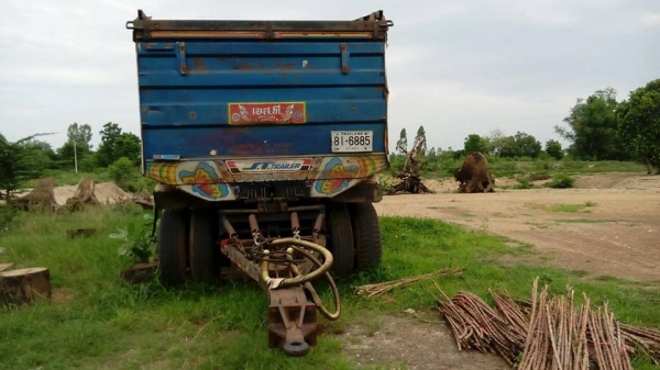 ขายรถพ่วงแม่ลูก ดั้ม320ปี47 รถสวยสภาพดี กระบะดั้มมิเนียม สภาพพร้อมใช้งาน เอกสารพร้อมโอน ราคา1,850,000 สนใจโทร 090-8588220คุณนะ 093-3258446คุณบิว หรือเข้าดูสินค้าอื่นๆได้ที่ www.narong2truck.com หรือ www.truck.in.th/498 หรือเพจFacebook ณรงค์ ซื้อขายรถมือสอ