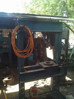 แท่นอัดไฮดรอลิค หัวโยกบน เลื่อนซ้ายขวา ของแท้สวีเด็น