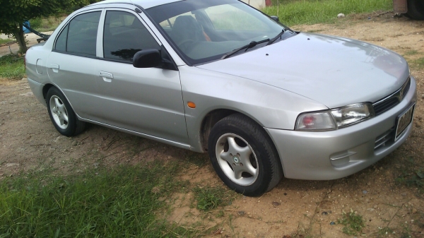 มิตซู ท้ายเบนซ์ 1.5 เบนซิน ปี1996 ใช้มือเดียว มิตซู ท้ายเบนซ์ 1.5 เบนซิน ปี1996 ใช้มือเดียว