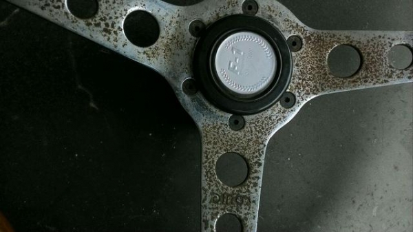 พวงมาลัยไม้ ตามสภาพ 14นิ้ว คอโตโยต้า