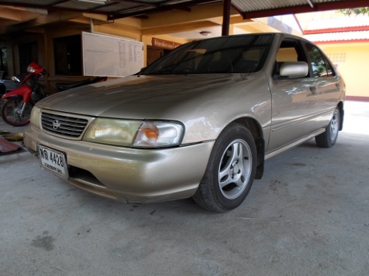 Nissan Sunny ปี 97