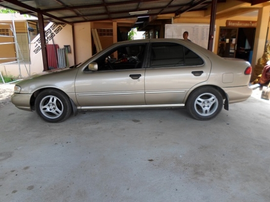 Nissan Sunny ปี 97