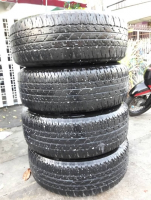 ล้อ revo ขอบ 17 พร้อมยางปี 15 ชุดล่ะ 13,500