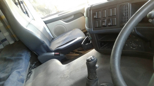 ต้องการขายรถวอร์โว่400เพลาเดียวแหบเครื่องดีคัชซีสวยรถวิ่งน้อยสภาพพร้อมใช้สนใจติดต่อด่วน