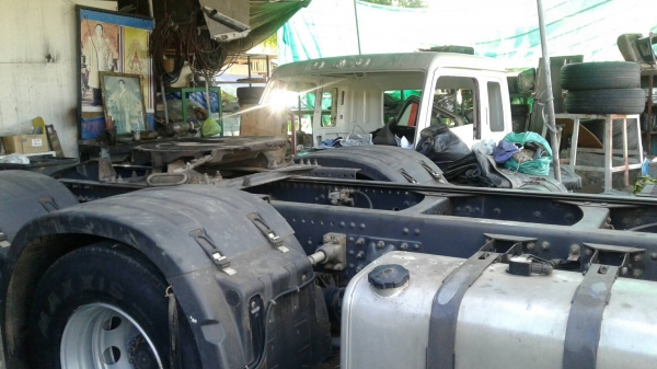 ต้องการขายรถวอร์โว่400เพลาเดียวแหบเครื่องดีคัชซีสวยรถวิ่งน้อยสภาพพร้อมใช้สนใจติดต่อด่วน