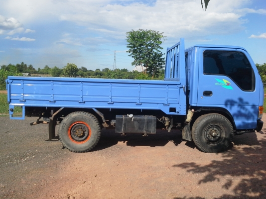 4ล้อISUZU NHR (ป้ายเล็กไม่ติดเวลา) ครัทชีสวย กระจกไฟฟ้า รถ พร้อมใช้งาน ขายตามสภาพ ราคา 235,000 บาท ศุภากร 081-1903107 - 081-4252943