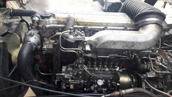 รถฮีโน่ 10 ล้อ บรรทุกน้ำมัน FM1J 210 แรงม้า. ปี 42.   สนใจติดต่อ  081 - 6079515