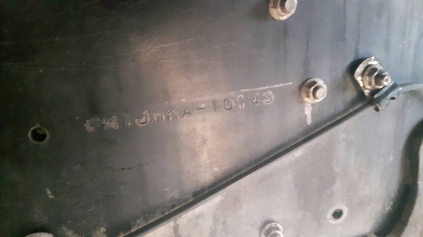 รถฮีโน่ 10 ล้อ บรรทุกน้ำมัน FM1J 210 แรงม้า. ปี 42.   สนใจติดต่อ  081 - 6079515