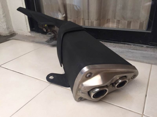 ท่อเดิม kawasaki z800 แท้ ราคา 2,500 บาท