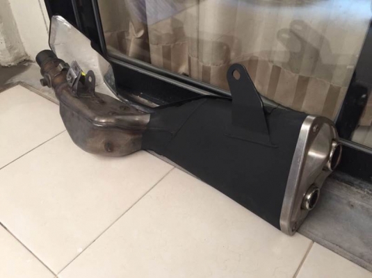 ท่อเดิม kawasaki z800 แท้ ราคา 2,500 บาท