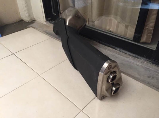 ท่อเดิม kawasaki z800 แท้ ราคา 2,500 บาท