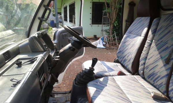 ขายรถบรรทุกทุก 4 ล้อไม่ติดเวลา