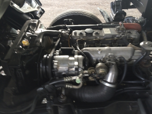 ISUZU NKR ปี49 เครื่องยนต์100แรงม้า พวงมาลัยพาวเวอร์ กระบะเหล็กต่อใหม่ ป้ายเล็กไม่ติดเวลาสภาพสวยพร้อมใช้งาน