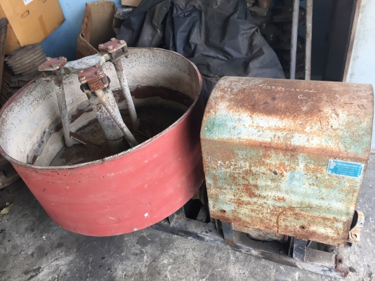 เครื่องโม่ปูน