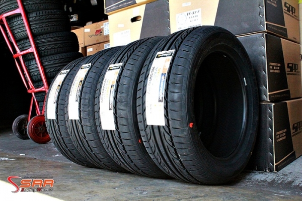 HANKOOK V12 EVO2 195/50R15,195/55R15 เข้าใหม่ ปี16