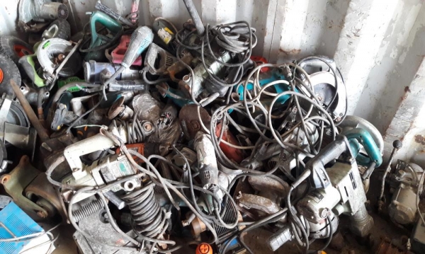 ขาย สว่านไฟฟ้า เครื่องเจาะ แย็กไฟฟ้า เครื่องเจียร เครื่องตัดไม้ วงเดือนเก่าญี่ปุ่น จำนวนมาก