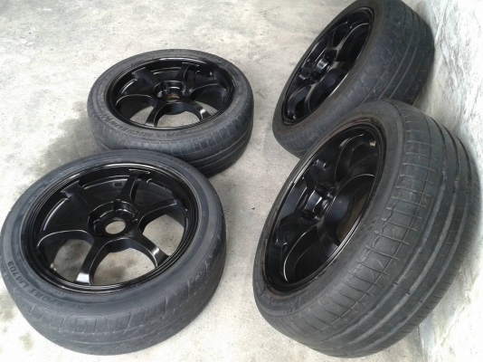 ขอบ17นิ้ว5รู114 พร้อมยาง สวยๆ 4 ล้อ ราคา 7200 บาท