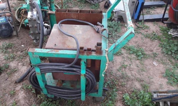 ขาย เครื่องเชื่อมไฟฟ้า ตู้เชื่อม พร้อมสายและ รถเข็น เก่าญี่ปุ่นแท้ สภาพดี