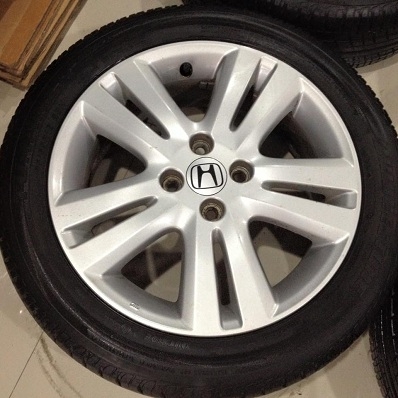 ล้อHonda Jazz 16นิ้ว พร้อมยาง