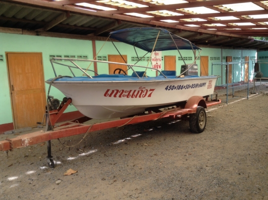 ขายเรือเครื่องYAMAHA85แรงพร้อมแทรลเลอร์ ขายเรือเครื่องYAMAHA85แรงพร้อมแทรลเลอร์