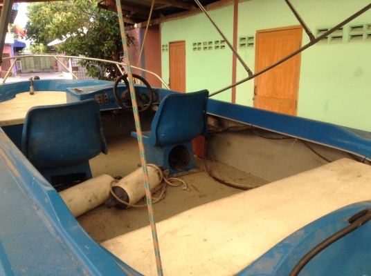 ขายเรือเครื่องYAMAHA85แรงพร้อมแทรลเลอร์ ขายเรือเครื่องYAMAHA85แรงพร้อมแทรลเลอร์