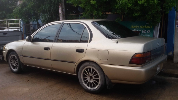 Toyota 3 ห่วง เครื่อง1300 ครื่อง ช่วงล่างดีมาก เพาเวอร์ เกียรธรรมดา แอร์เย็น ทรงสวย เดิมๆ แก๊สลงเล่ม ภาษี 25 ธ ค 59