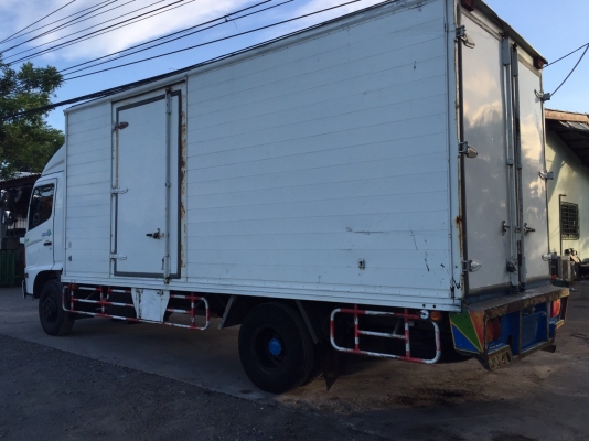 ขายMega145แรงยูโร3จดปี52ตู้แห้ง3บานยาว5.70เมตร ขายMega145แรงยูโร3จดปี52ตู้แห้ง3บานยาว5.70เมตร