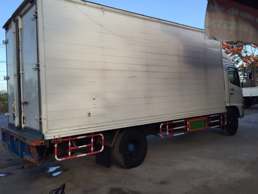 ขายMega145แรงยูโร3จดปี52ตู้แห้ง3บานยาว5.70เมตร ขายMega145แรงยูโร3จดปี52ตู้แห้ง3บานยาว5.70เมตร