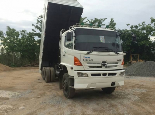 ขาย hino mega  320 ปี 48กะบะสามมิตร  รถสวยหัวขัดเอาไม่ได้เก็บรถ พร้อมใช้งาน ยางเต็มสวยจัดครับ ขายทั้งสด-ผ่อนทำสีแค่กะบะครับ ราคาต่อลองได้ครับ