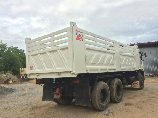 ขาย hino mega  320 ปี 48กะบะสามมิตร  รถสวยหัวขัดเอาไม่ได้เก็บรถ พร้อมใช้งาน ยางเต็มสวยจัดครับ ขายทั้งสด-ผ่อนทำสีแค่กะบะครับ ราคาต่อลองได้ครับ