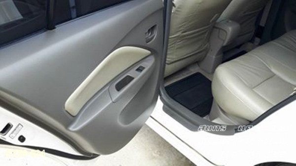 ขายด่วน TOYOTA SOLUNA VIOS ปี 10 ใช้น้อย 94,000 โล เดิมๆ มือเดียวป้ายแดง พร้อมใช้สุดๆ