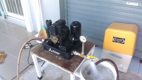 ขายปั้มน้ำยี่ห้อ Mitsubishi รุ่น EP-305Q3 แบบแรงดันคงที่ (300W)