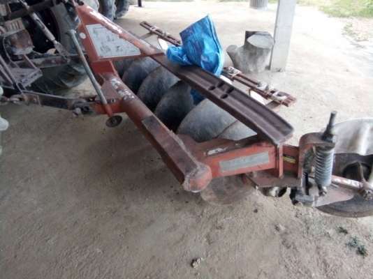 รถไถคูโบต้า M5000อุปกรณ์3อย่าง ดัน ผาน โล  ทำงานทุกวันเล่มพร้อม