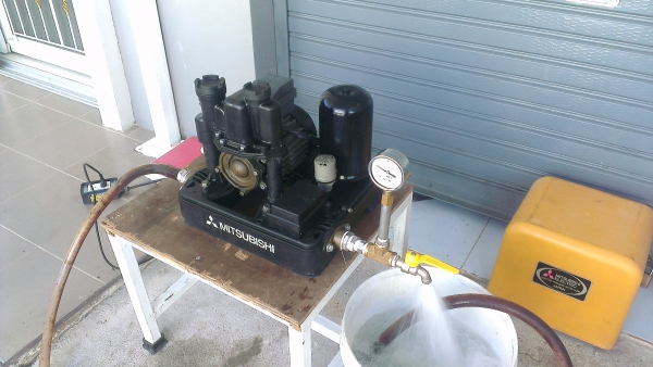 ขายปั้มน้ำยี่ห้อ Mitsubishi รุ่น EP-205Q2 แบบแรงดันคงที่ (200W)